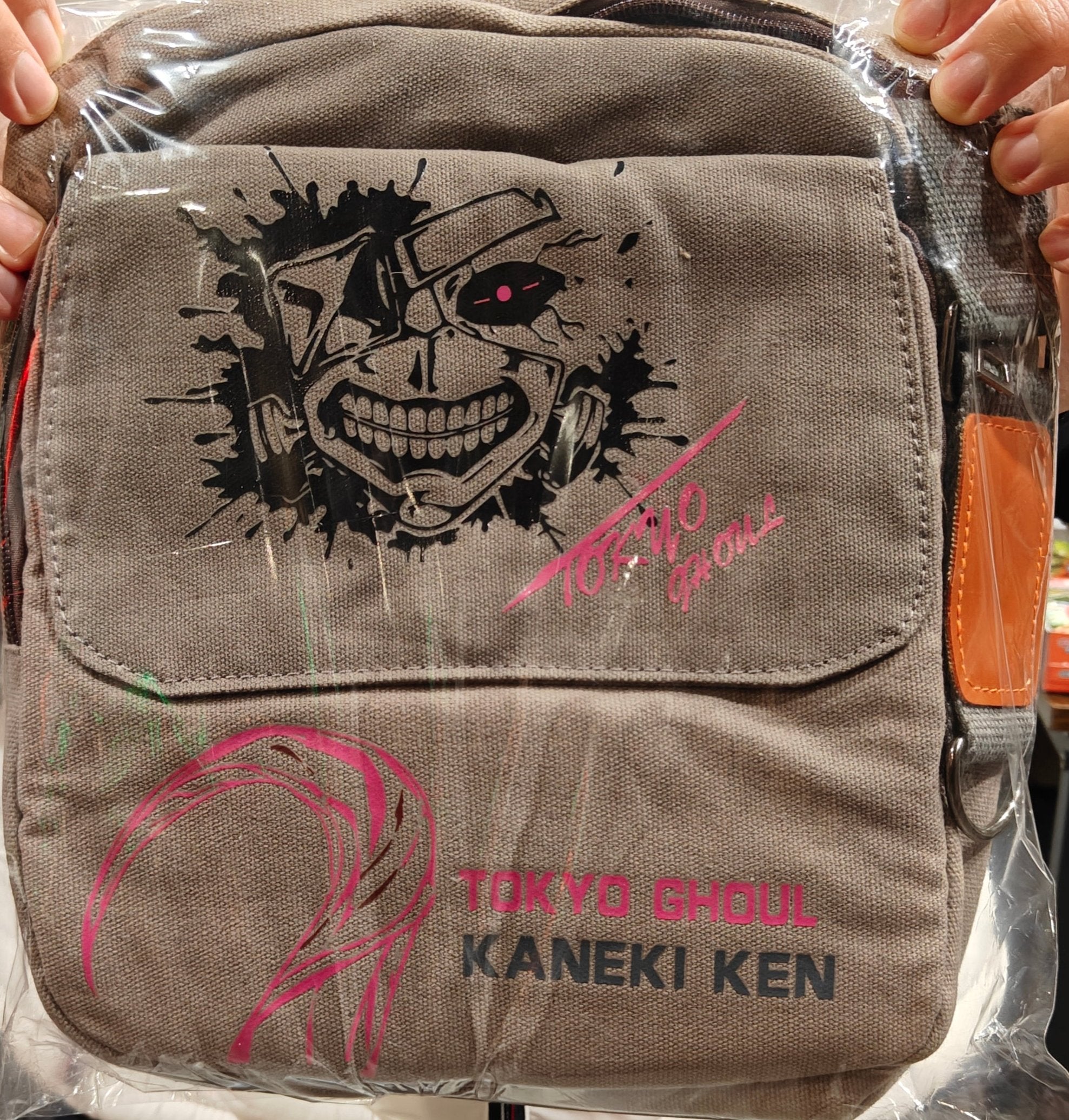 gears of war messenger bag Tokyo Ghoul