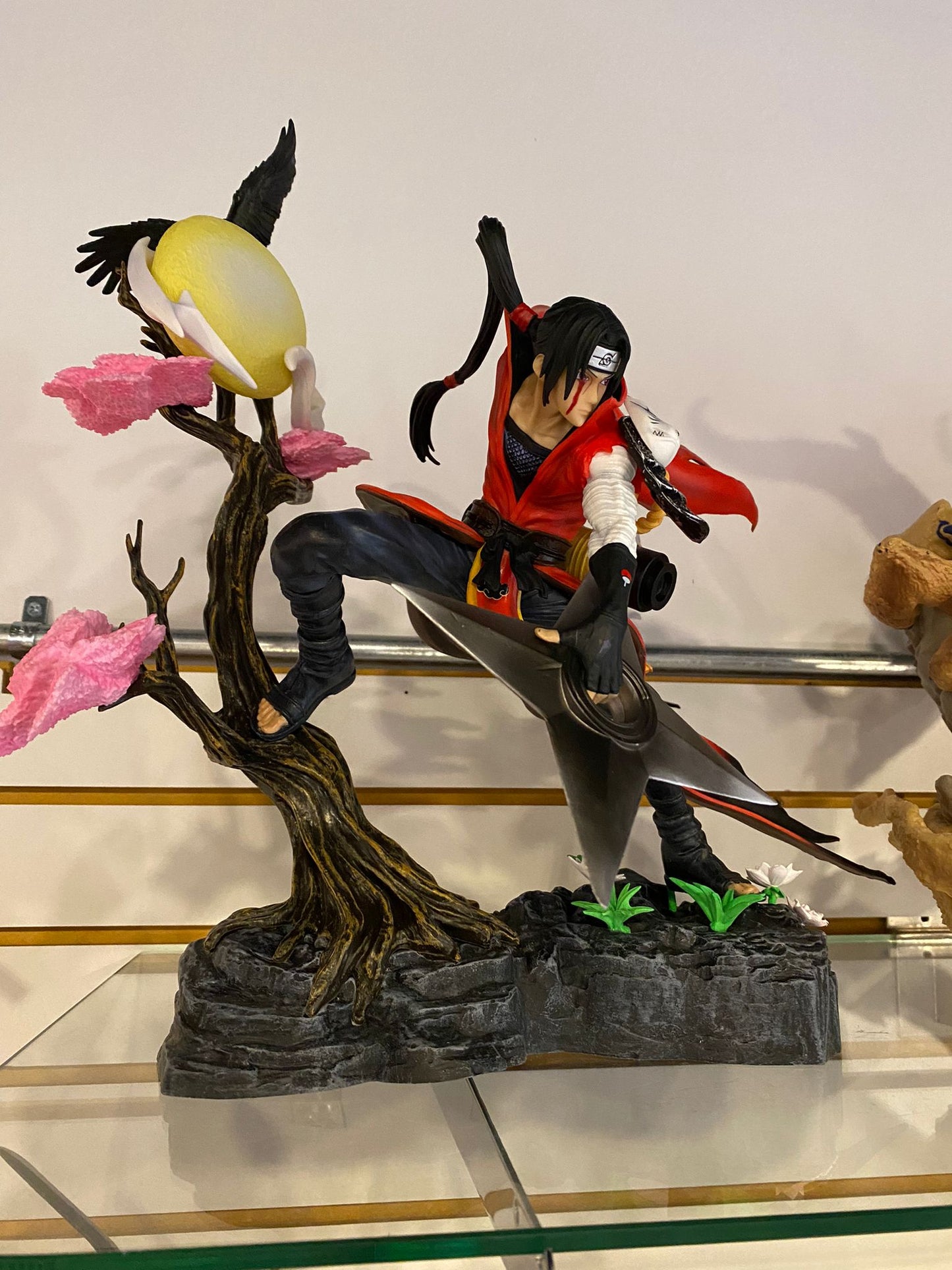 Naruto - Itachi Shinobi Moon Figure