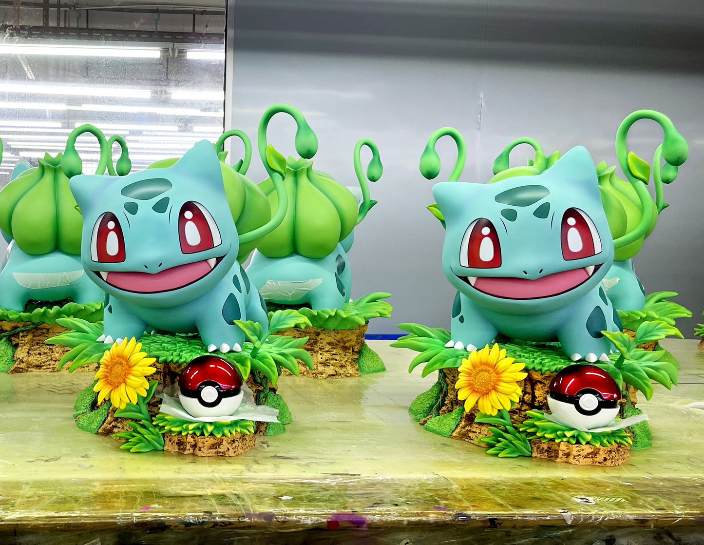 [IN STOCK] Pokemon - Egg Studio - Bulbasaur 1/1 Scale (Price does not include shipping - Please Read Decription)