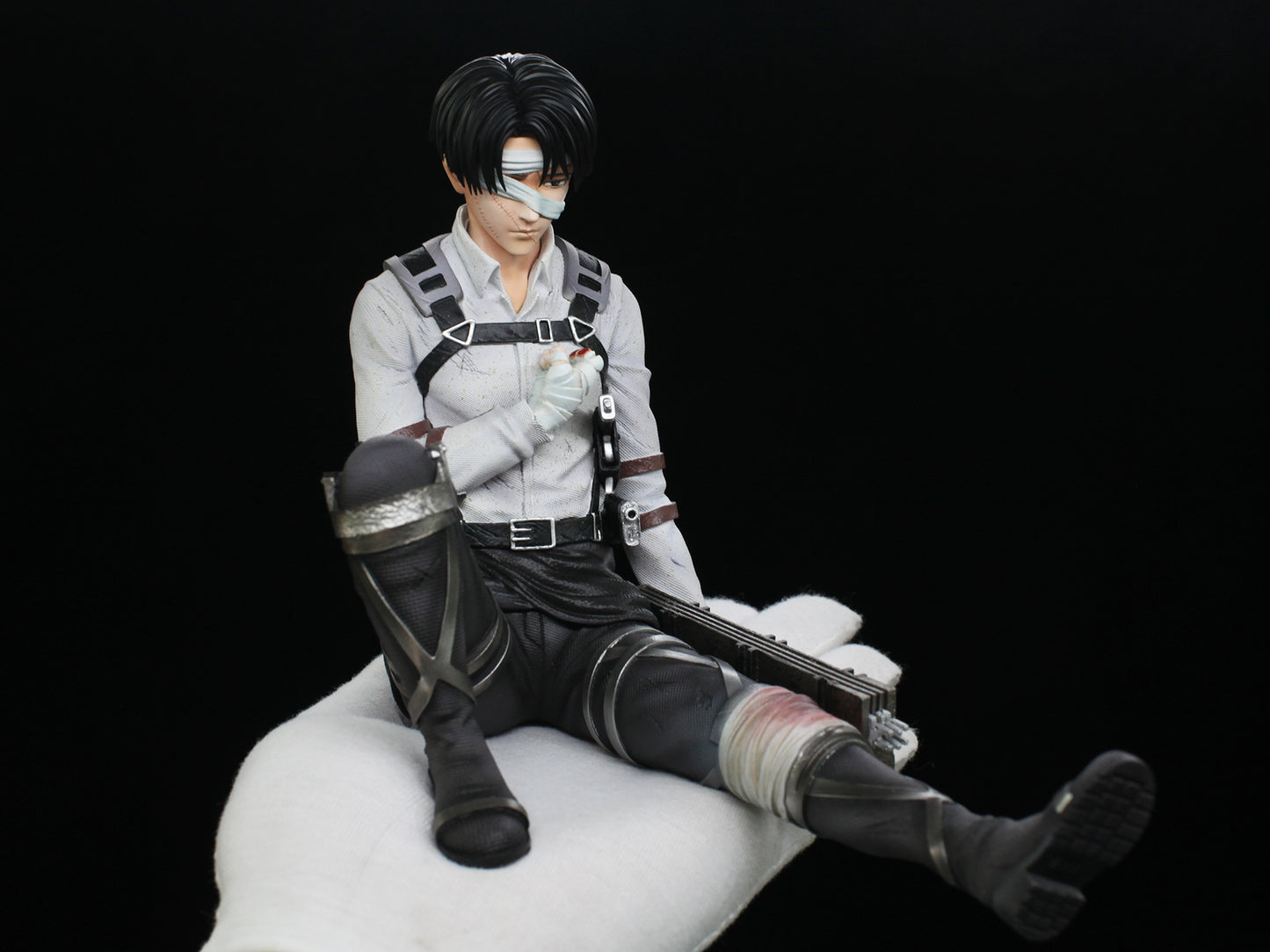 [IN STOCK] Attack On Titan - Chikara Studio - Levi Ackerman DX+ 1/6th Scale (Price does not include shipping - Please Read Decription)