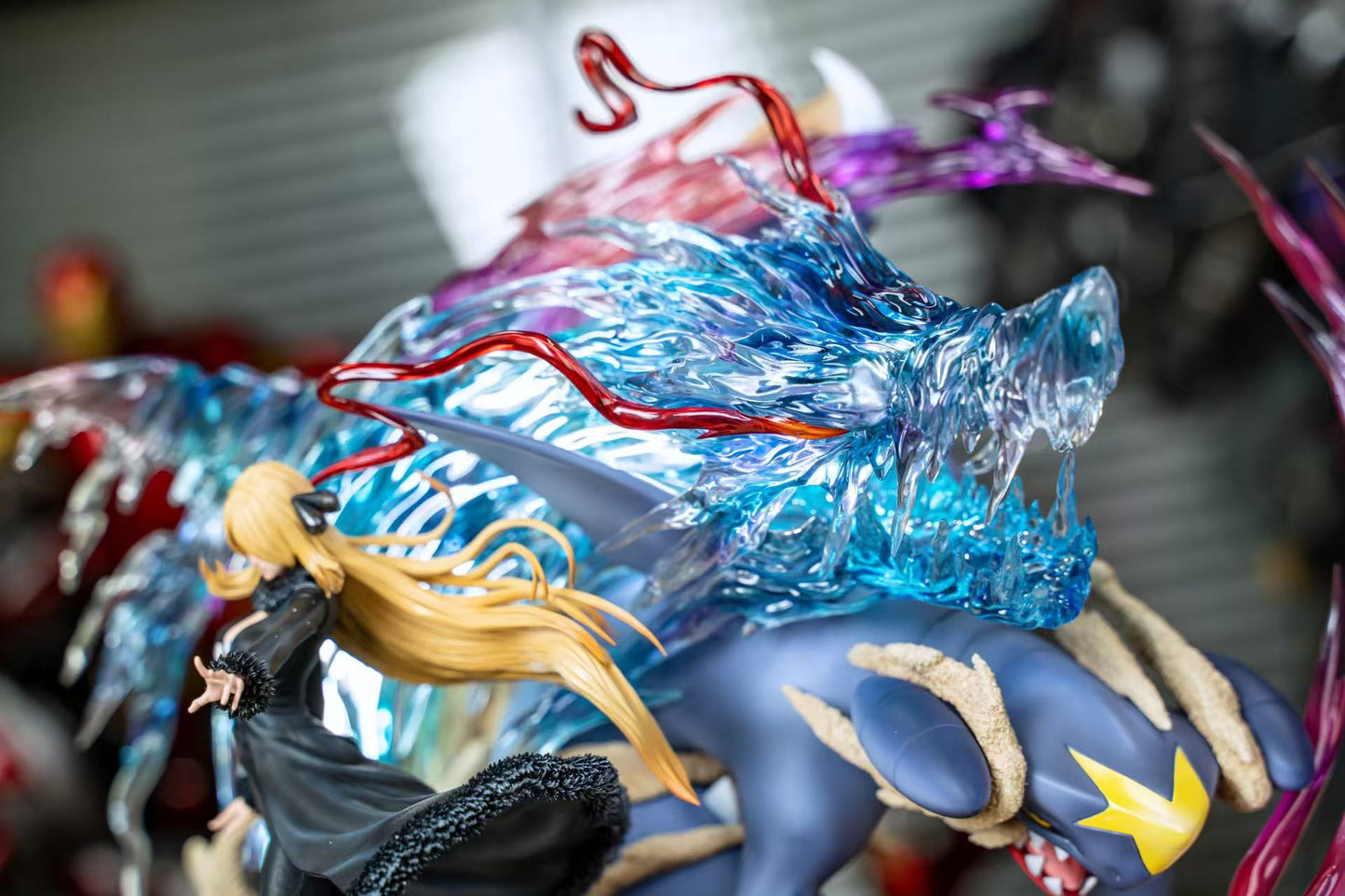 [OVERSEAS STOCK] Pokemon - Fantasy Studio - Cynthia and Garchomp (Price does not include shipping - Please Read Description)