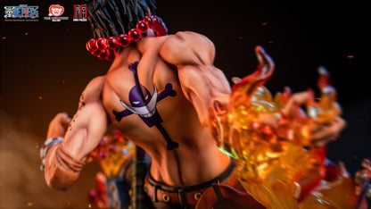 [IN STOCK] One Piece - Jimei Palace Studio - Ace vs Blackbeard 1/6 (Price Does Not Include Shipping - Please Read Description)