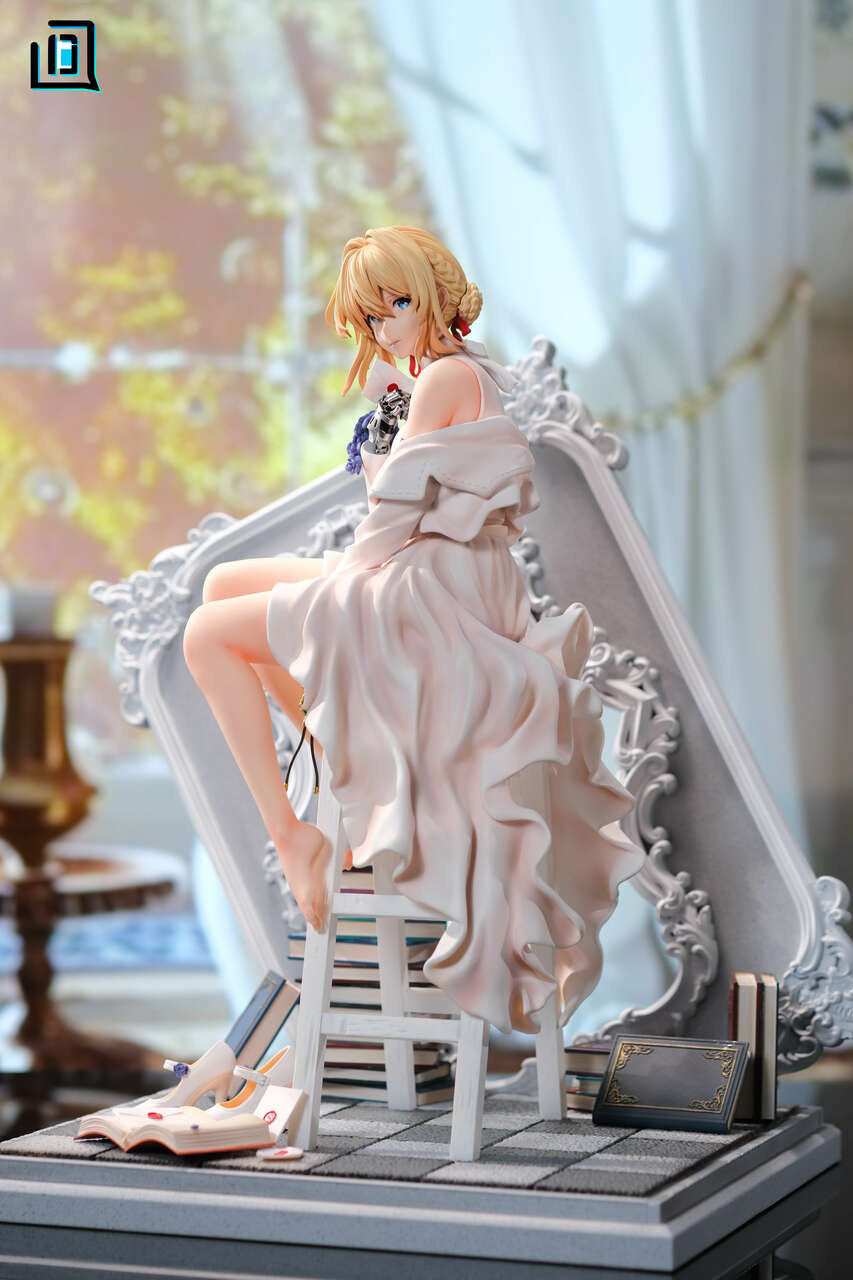 [PRE ORDER] Violet Evergarden - HX Studio - Violet (Price does not include shipping - Please Read Description)