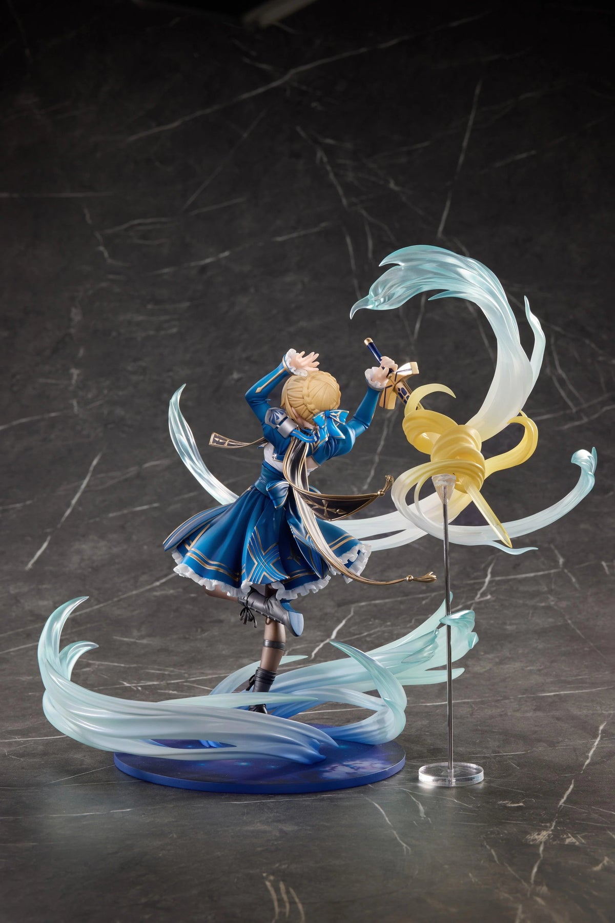 [PRE ORDER] Honkai Star Rail x Fate/Stay NIght - Aniplex Shanghai - Saber PVC Figure Licensed (Price does not include shipping - Please Read Description)