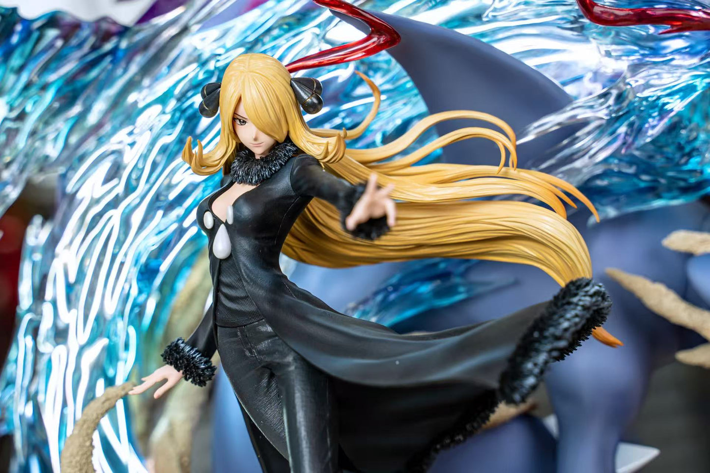 [OVERSEAS STOCK] Pokemon - Fantasy Studio - Cynthia and Garchomp (Price does not include shipping - Please Read Description)