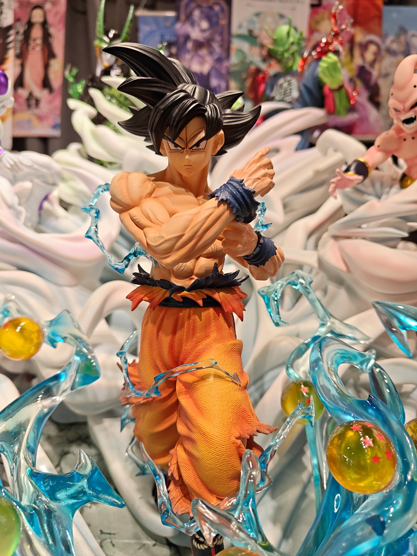 [IN STORE] Dragon Ball - Mirror Image Studio - Son Goku With Cell, Piccolo, Frieza & Buu Resin Statue (Please Read Description)