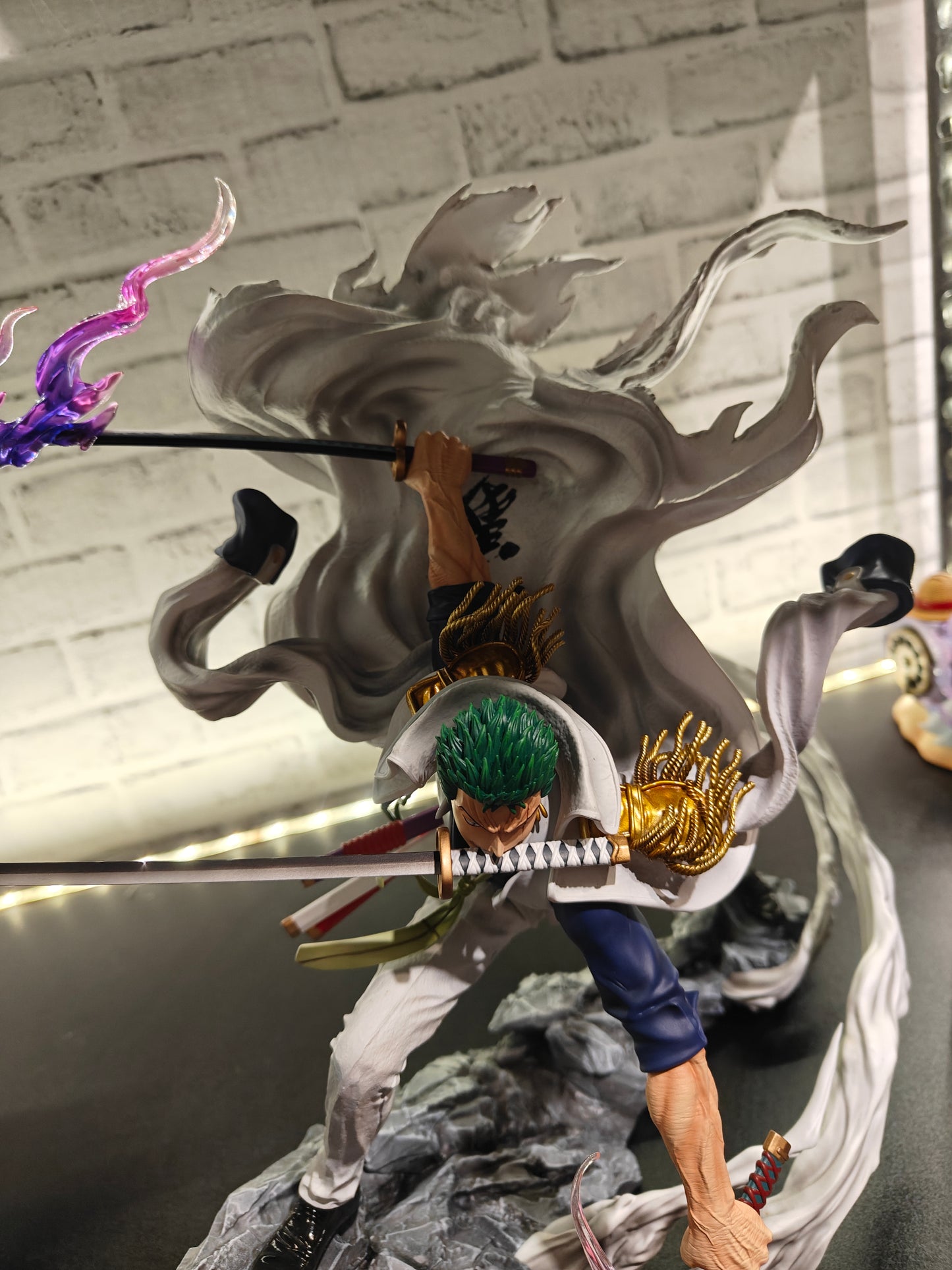 [IN STORE] One Piece - UKing Studio - Admiral Roronoa Zoro Resin Statue