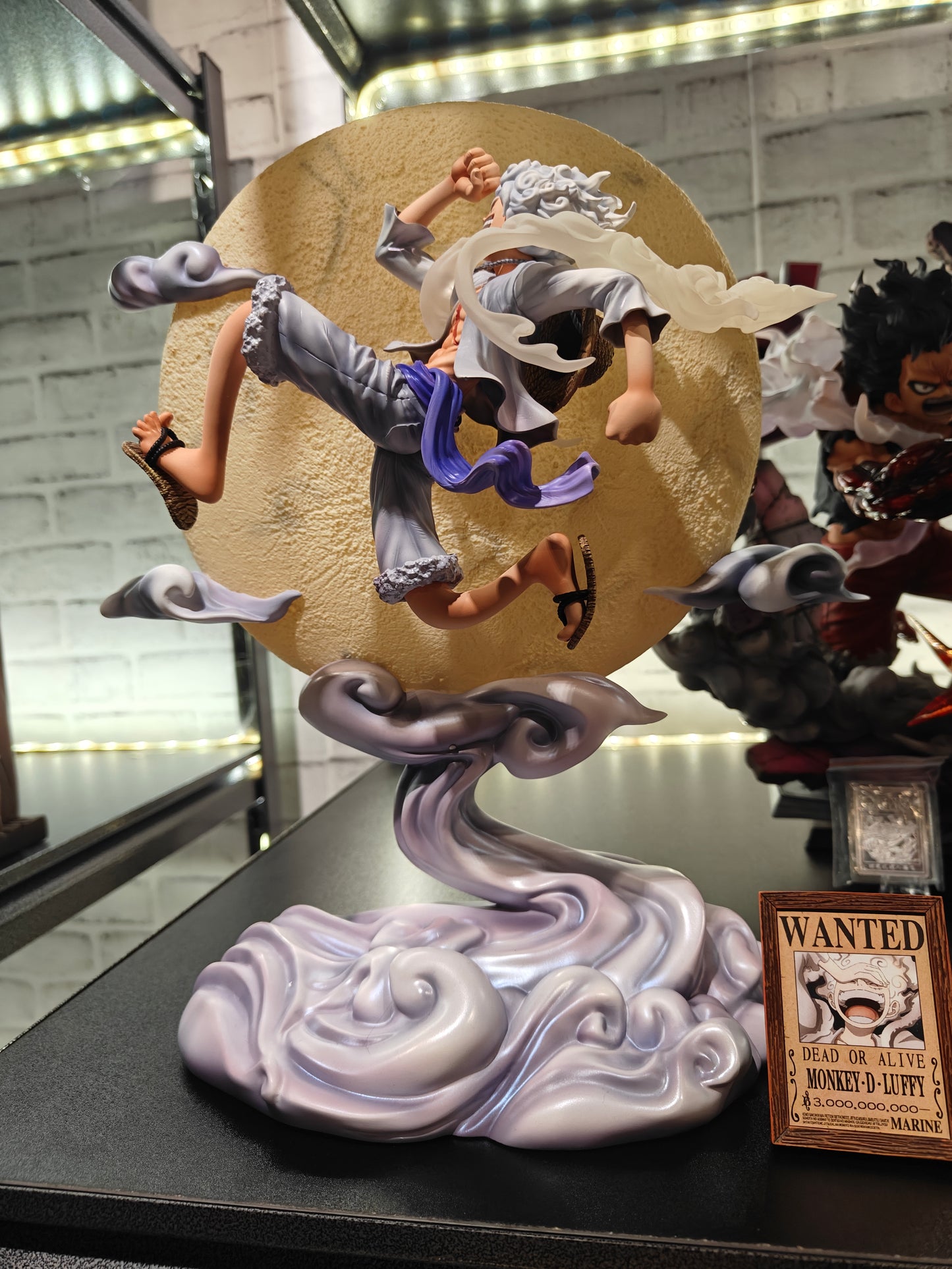 [IN STORE] One Piece - BrainHole Studio - Nika Luffy Moon Lamp Resin Statue