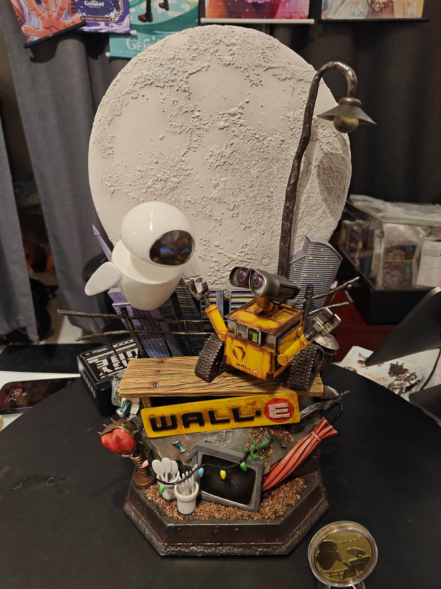 Disney Licensed - MGL Palladin Studio - WallE & Eve Resin Statue (Please Read Description)