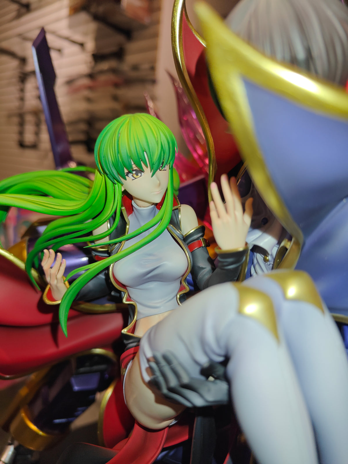 [US STOCK]  Code Geass - Dream Maker Studio - Lelouch and C2 Resin Statue