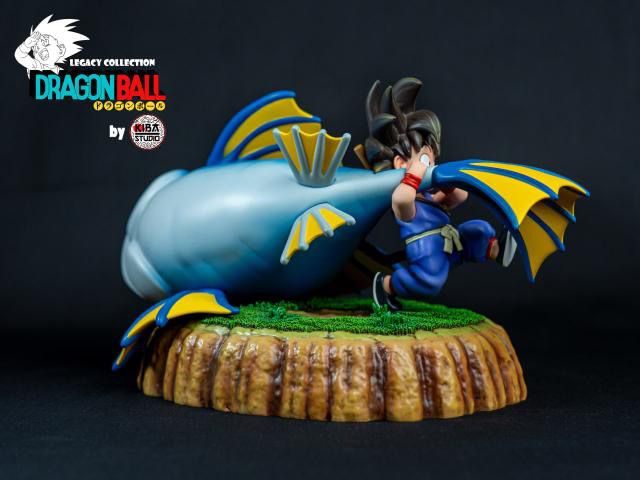 [PRE ORDER] Dragon Ball  - Kiba Studio -  Kid Goku Catching Fish (Price Does Not Include Shipping)