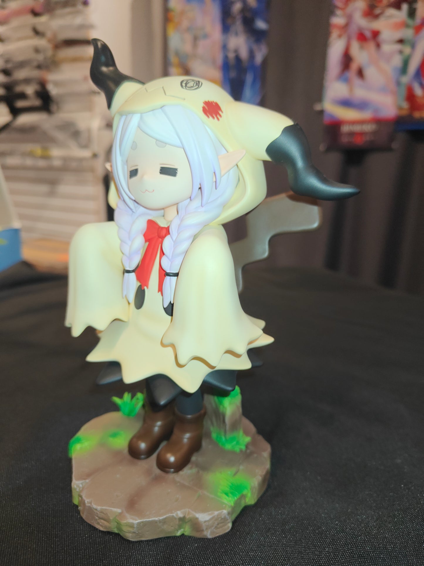 [US STOCK] Frieren - Beyond Journey's End - Cookie Studio - Frieren Cos Mimikyu Resin Statue