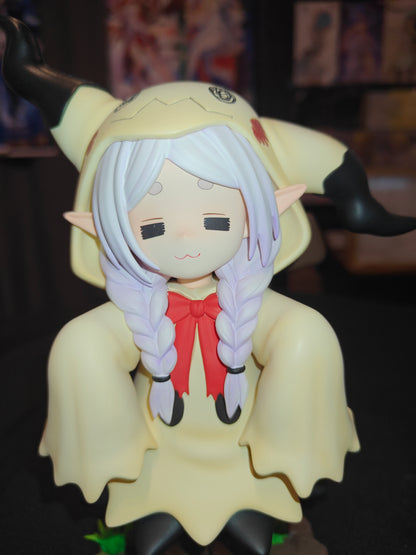 [US STOCK] Frieren - Beyond Journey's End - Cookie Studio - Frieren Cos Mimikyu Resin Statue