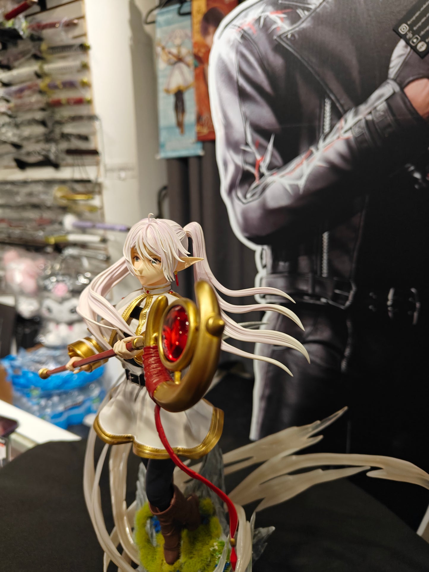 [IN STORE] Frieren - Beyond Journey's End - Light Studio - Frieren (Price does not include shipping - Please Read Decription)