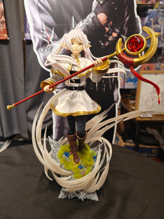 [IN STORE] Frieren - Beyond Journey's End - Light Studio - Frieren (Price does not include shipping - Please Read Decription)
