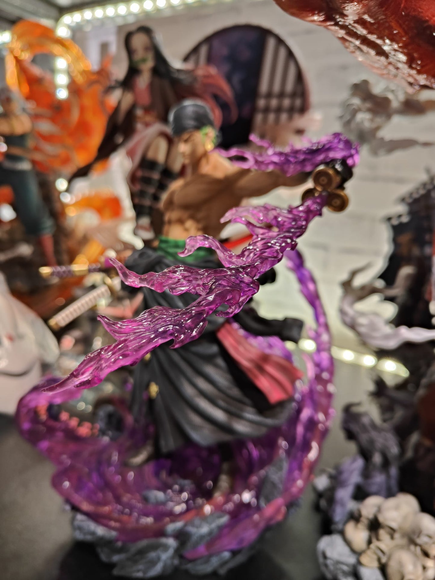 Zoro Aura Resin Figure